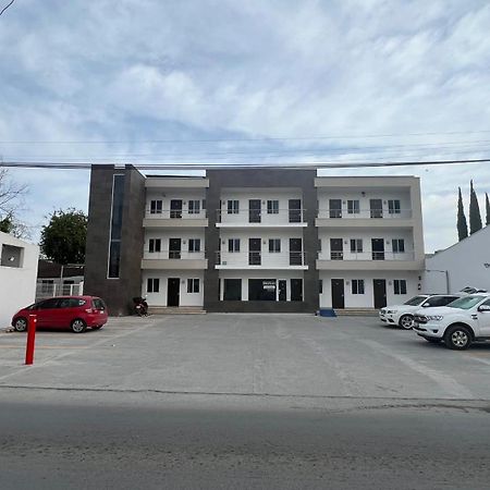 Nova Hotel Cadereyta Jiménez Buitenkant foto
