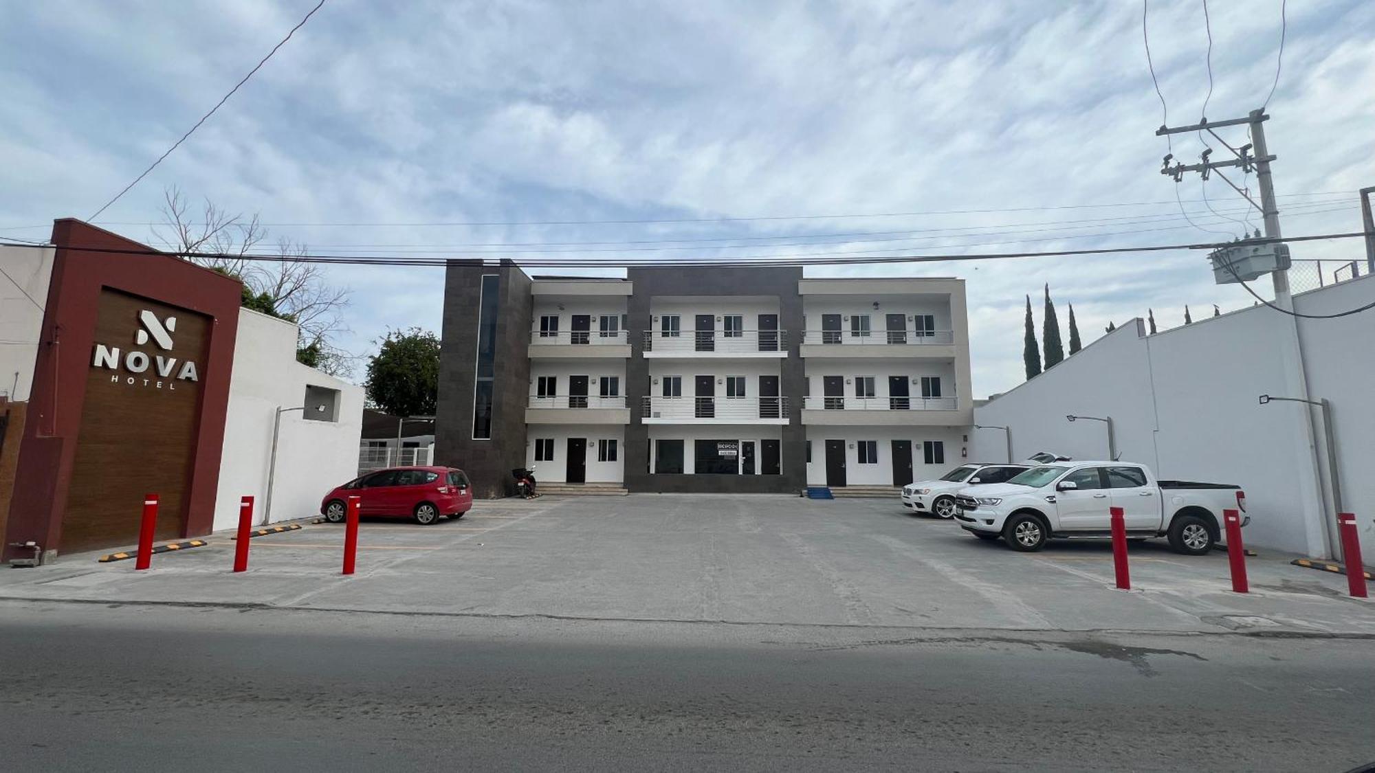Nova Hotel Cadereyta Jiménez Buitenkant foto