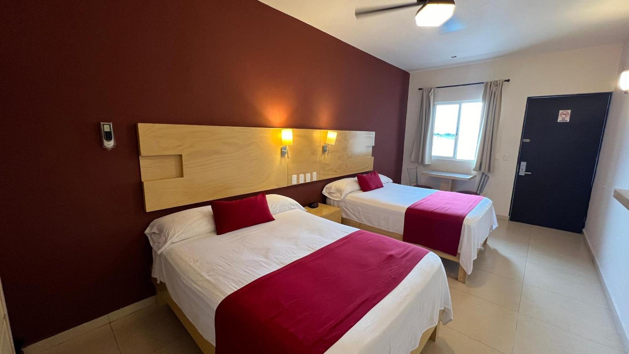 Nova Hotel Cadereyta Jiménez Buitenkant foto