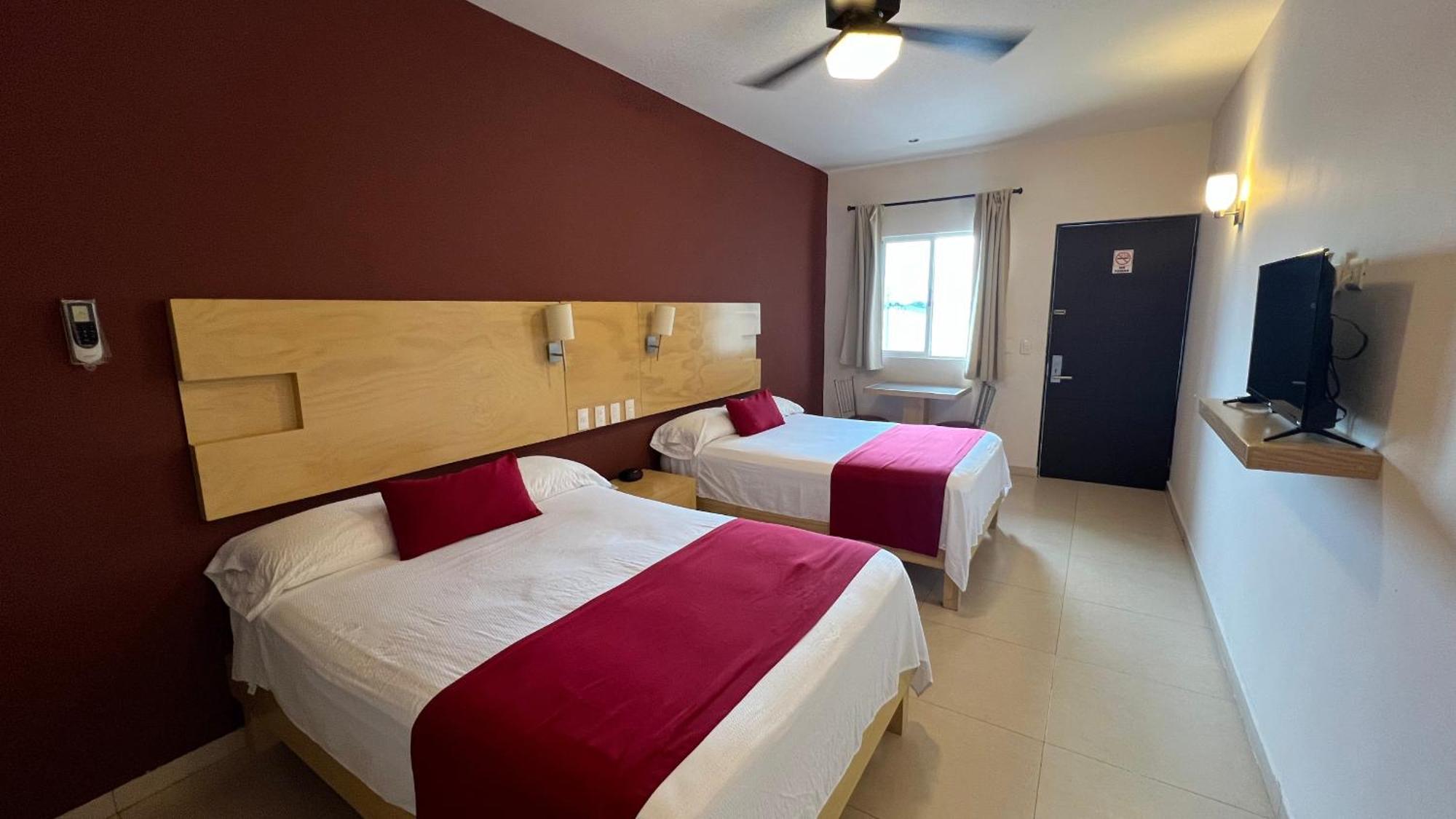 Nova Hotel Cadereyta Jiménez Buitenkant foto