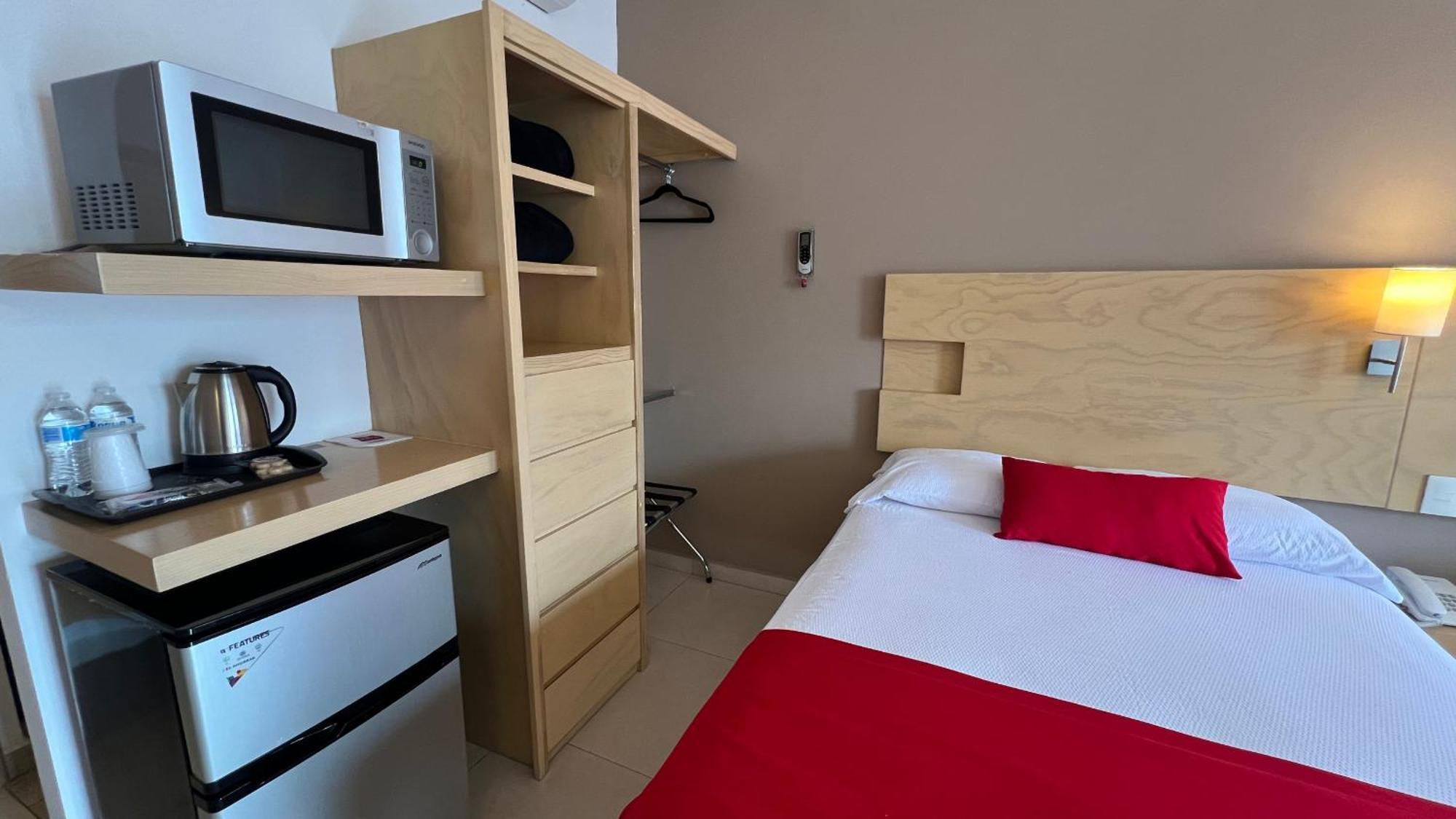 Nova Hotel Cadereyta Jiménez Buitenkant foto
