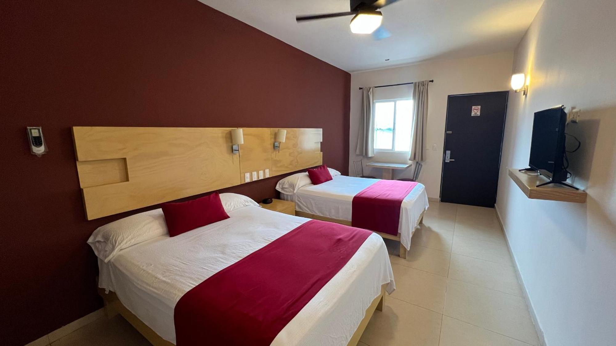 Nova Hotel Cadereyta Jiménez Buitenkant foto