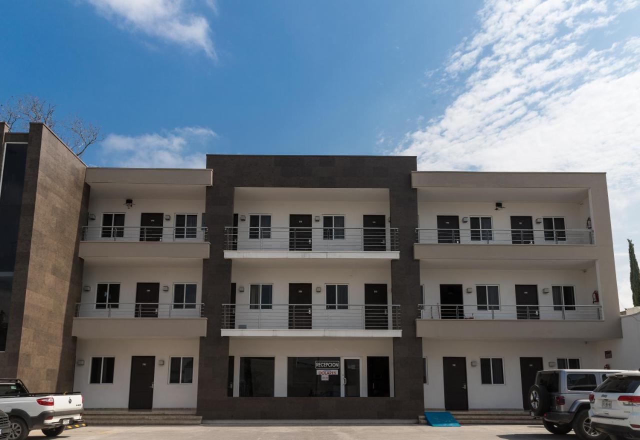 Nova Hotel Cadereyta Jiménez Buitenkant foto